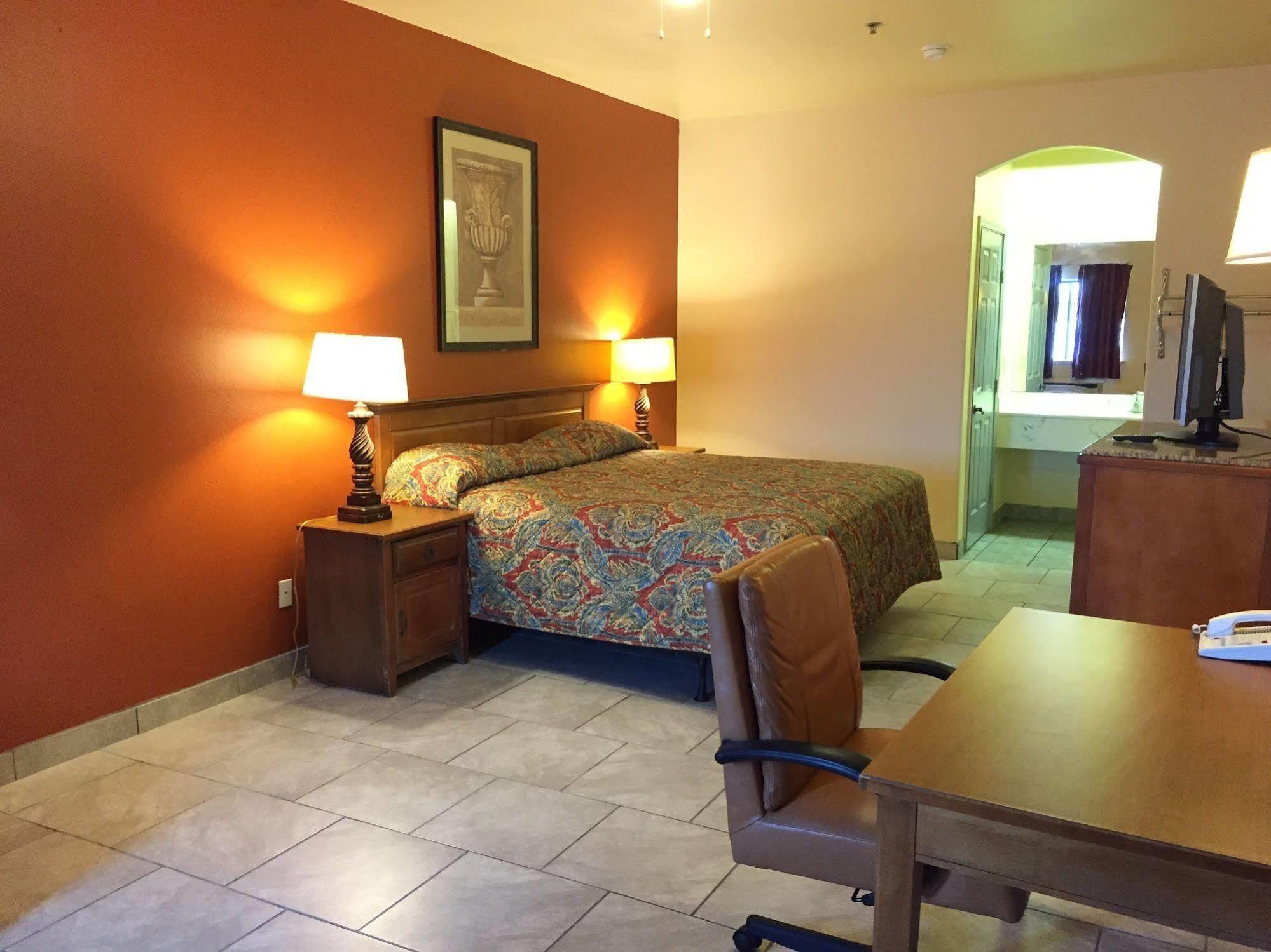 Boca Chica Inn And Suites Brownsville Exteriör bild